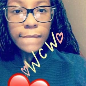 Meet your Posher, Aisha